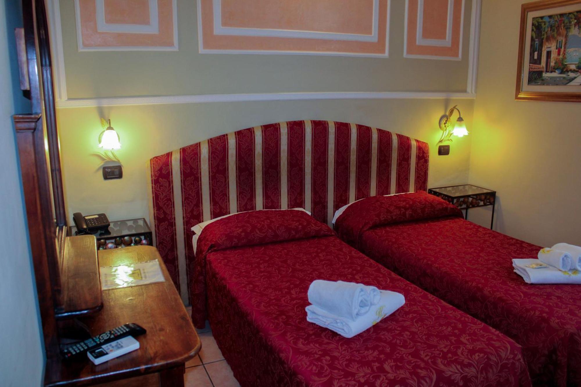 Hotel Sicilia — Foto 2